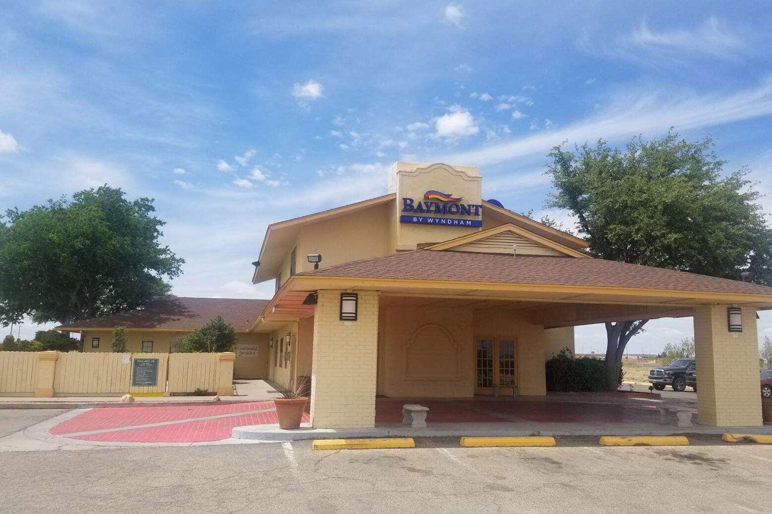 Baymont By Wyndham Fort Stockton Bagian luar foto