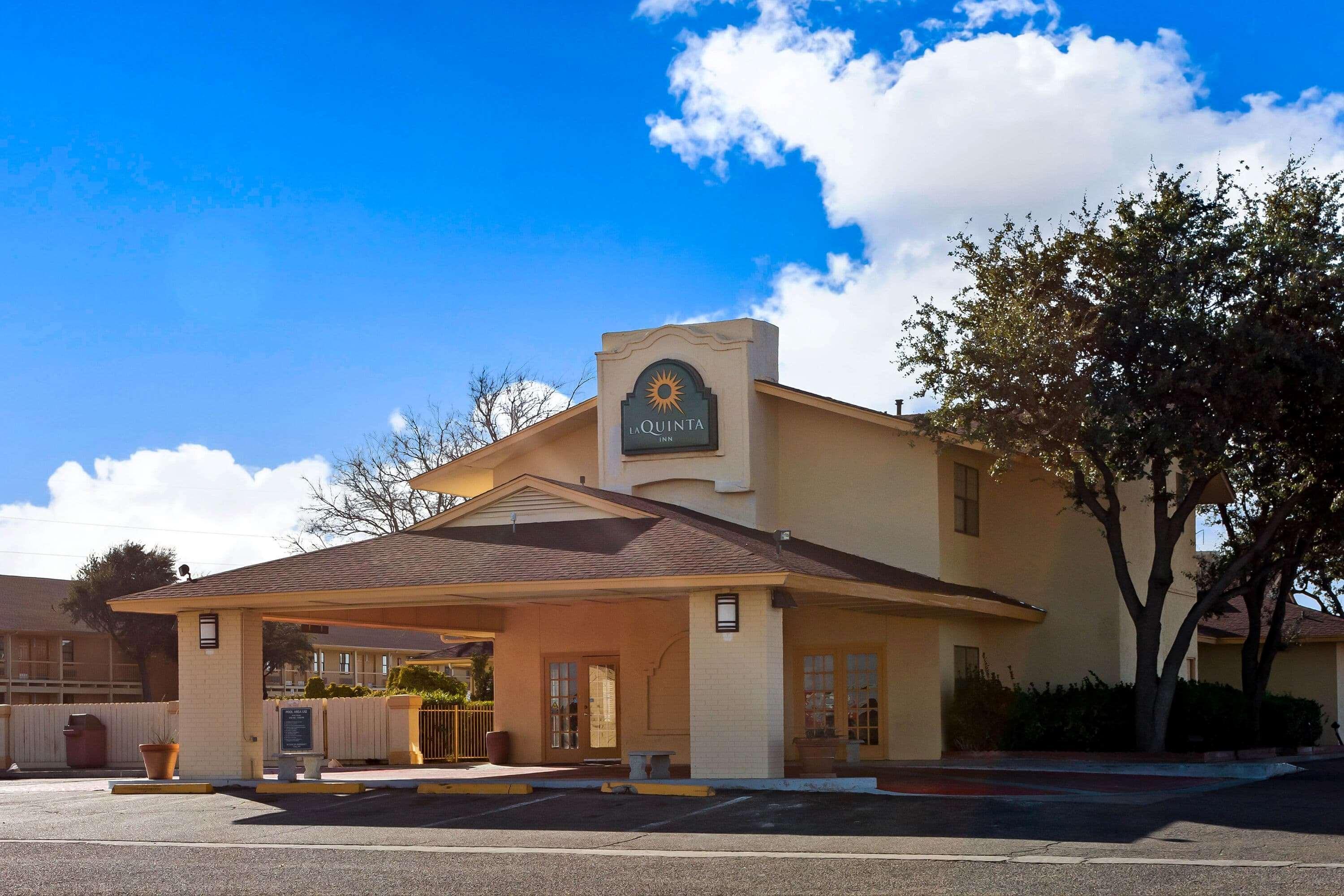 Baymont By Wyndham Fort Stockton Bagian luar foto