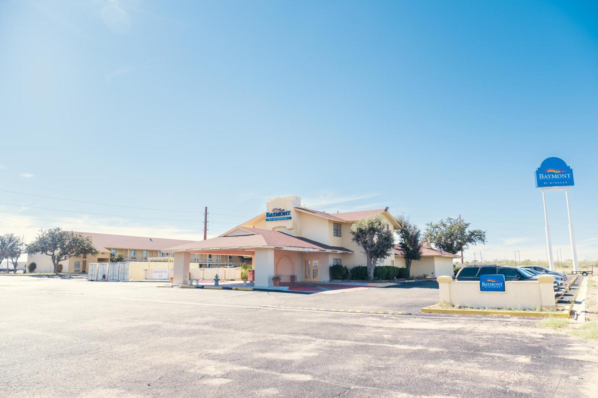 Baymont By Wyndham Fort Stockton Bagian luar foto